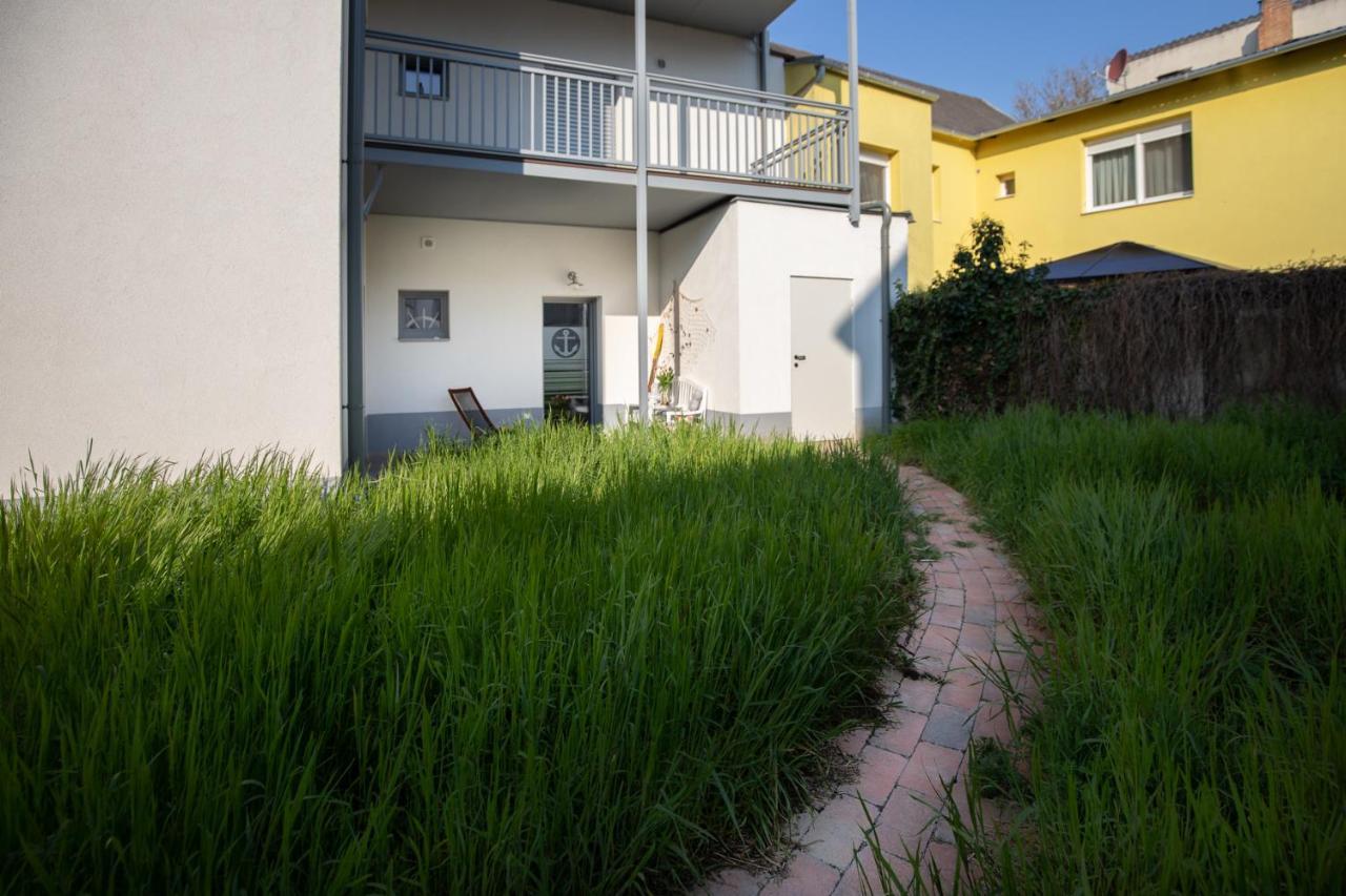 Captain's Suite Neusiedl am See Exterior foto